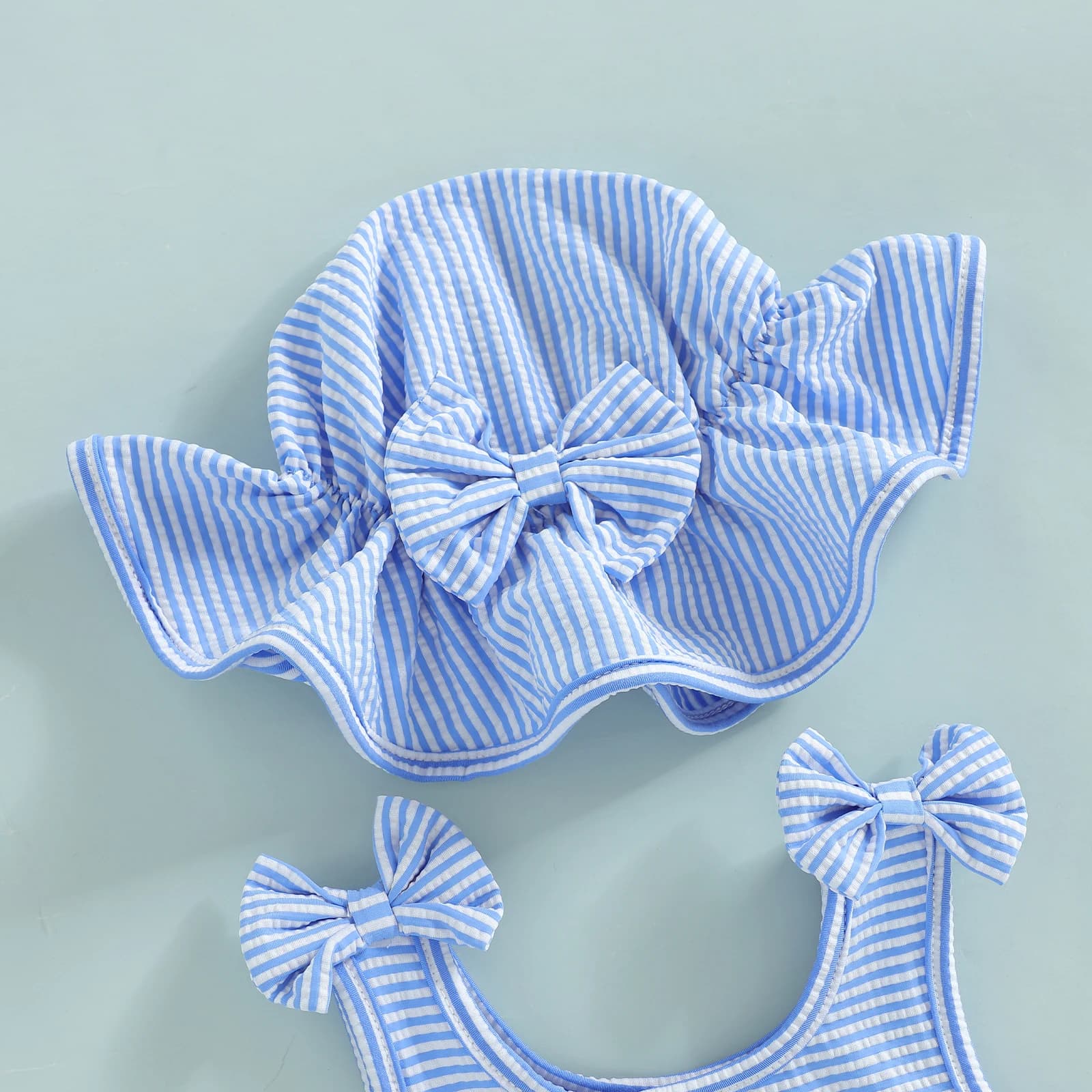 Costume da bagno a righe per bambina da bambino, canotte con volant alla moda e fondo, costume da bagno 3 pezzi con cappello