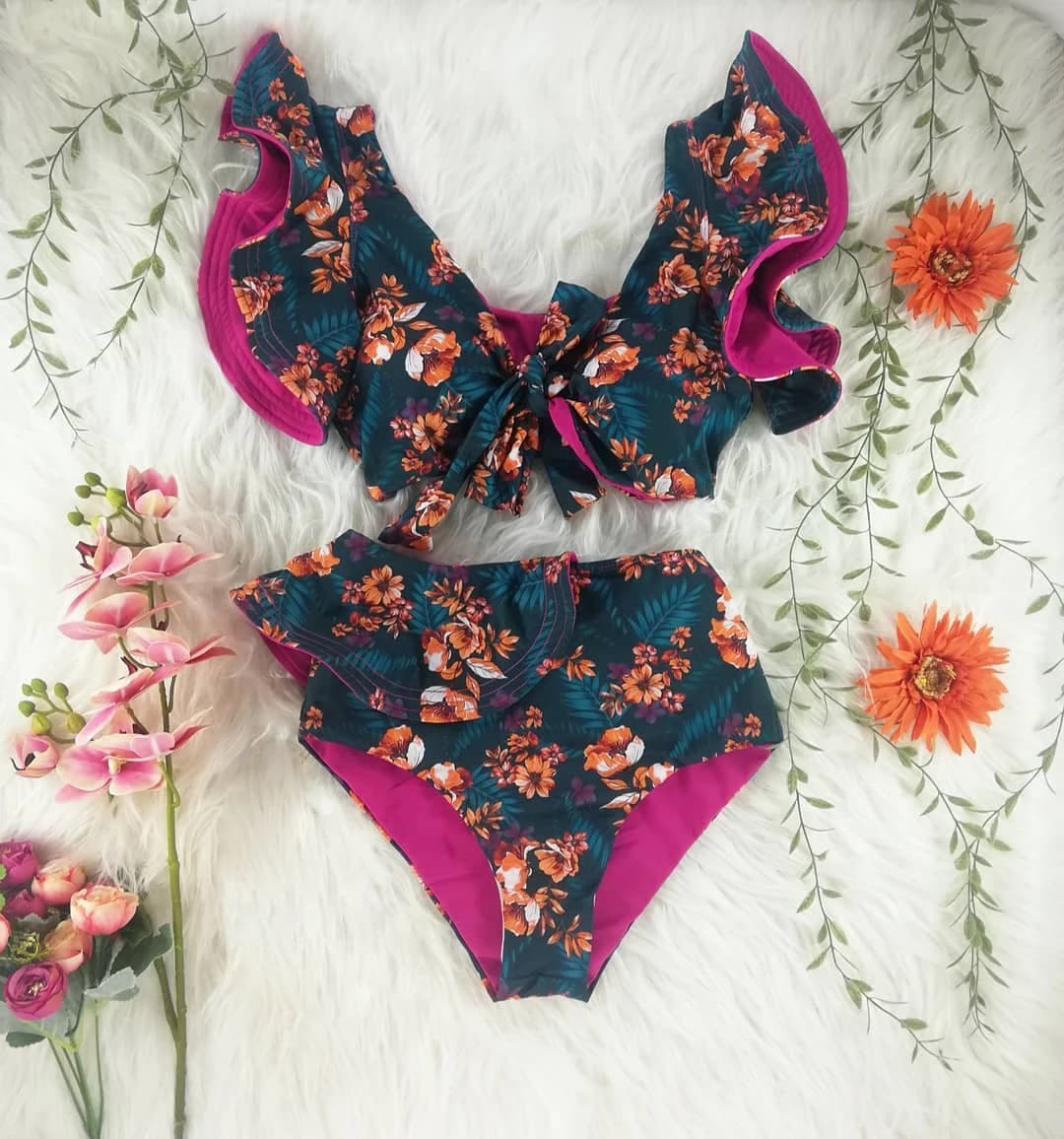 2025 Nuovo Bikini floreale increspato Bikini Set donna scollo a V a vita alta costume da bagno a due pezzi ragazza spiaggia costume da bagno costumi