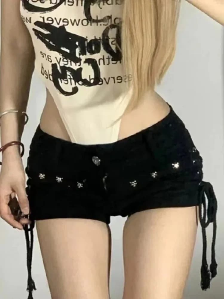 Pantaloncini da donna Skinny Creativity Lace-up Popolare Streetwear Personalità quotidiana Studenti Vacanza Moda Sexy American Retro Leisure
