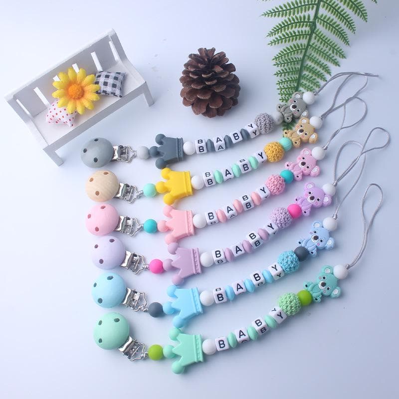 1 pz Nome personalizzato Baby Pacifier Clips Koala Pacifier Catena Holder per Baby Dentizione Soother Masticare Giocattolo Dummy Clips LM verde