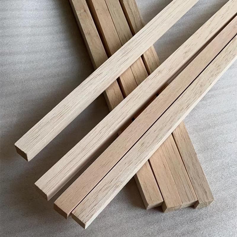 Foglio di Legno di Balsa da 20 cm per Aeromodelli Fai da Te