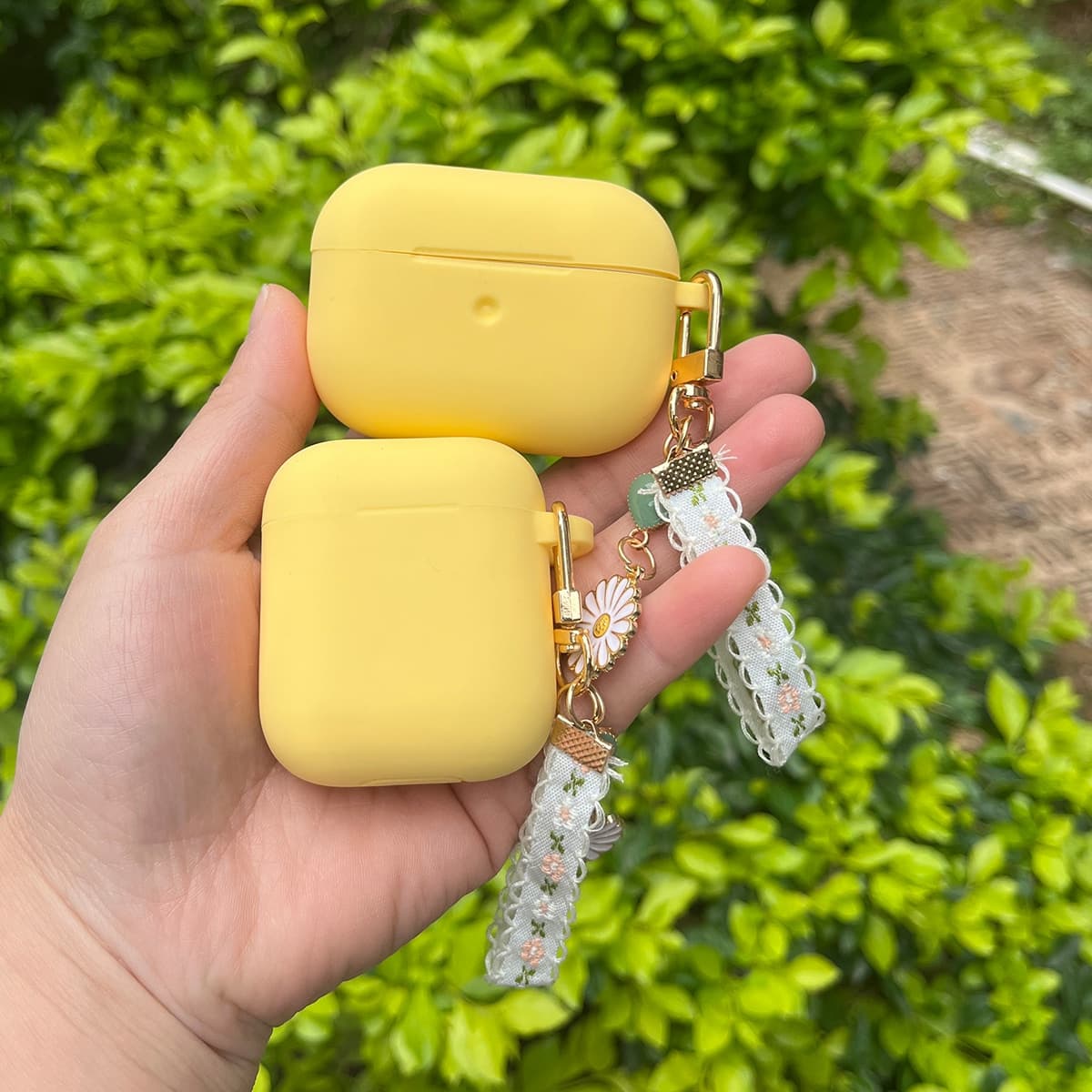 1 pezzo Portachiavi/Custodia per auricolari in silicone con elemento floreale, a forma di fiore di crisantemo, adatto per AirPods 4 Pro 2, Pro 3, 2 e