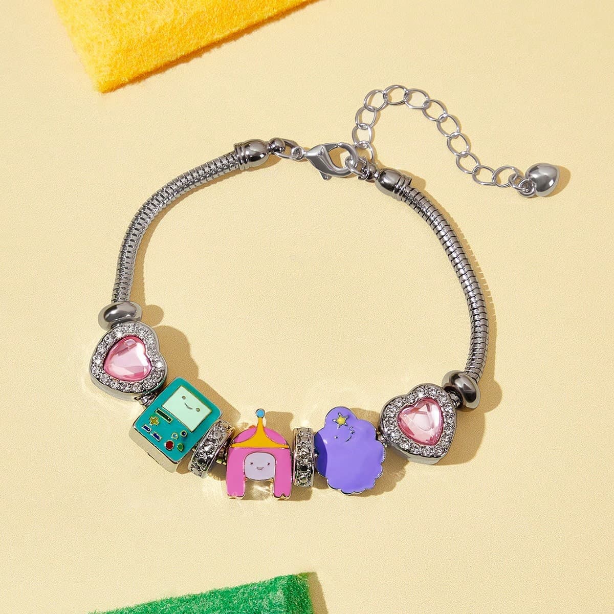 Braccialetto alla moda carino e dolce in lega di zinco con catena a cartone animato, adatto per l'uso quotidiano o come regalo