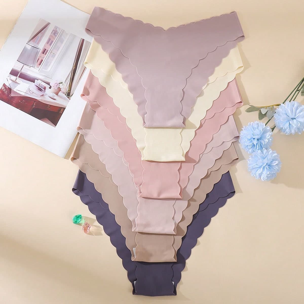 6 pezzi Slip da donna in tinta unita a triangolo bordo ondulato, in materiale setoso, sexy e traspirante