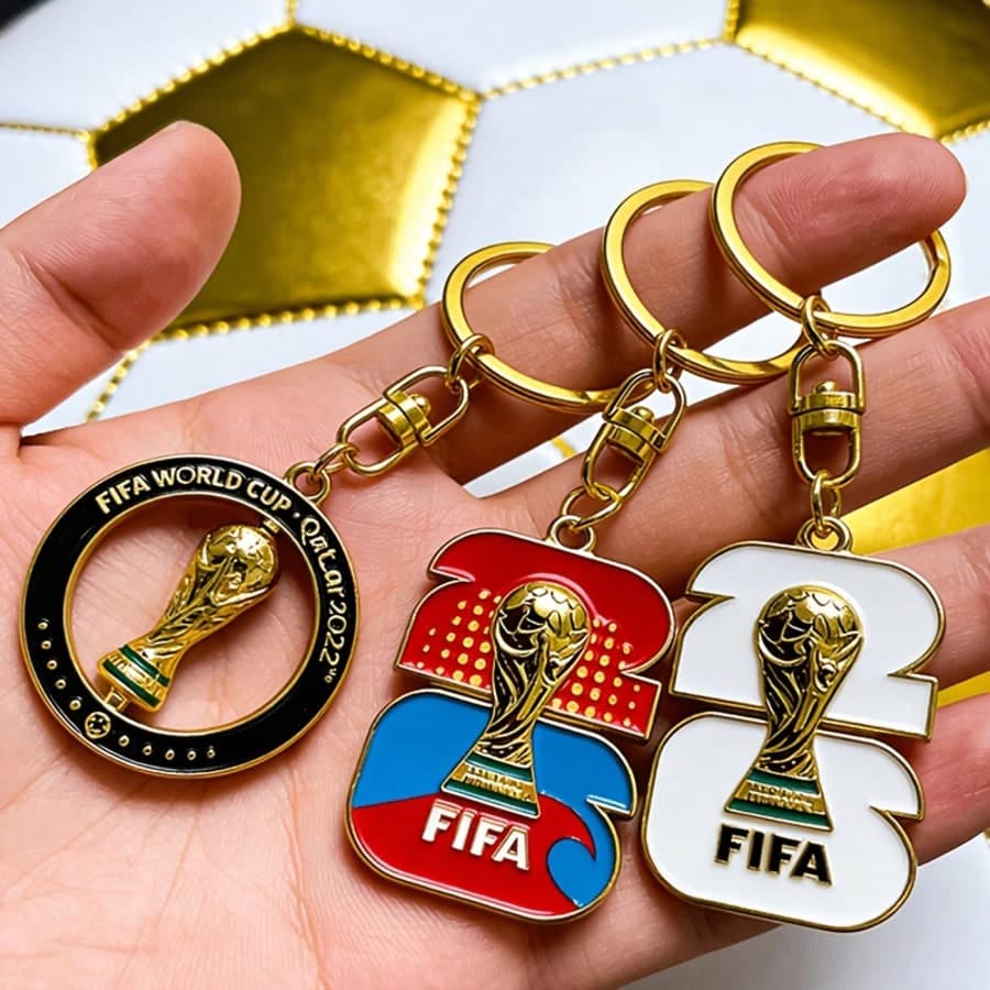 Set da 3 portachiavi per la Coppa del Mondo 2026, include portachiavi per USA, Canada e Messico. Regali perfetti per tifosi di calcio, decorazioni per