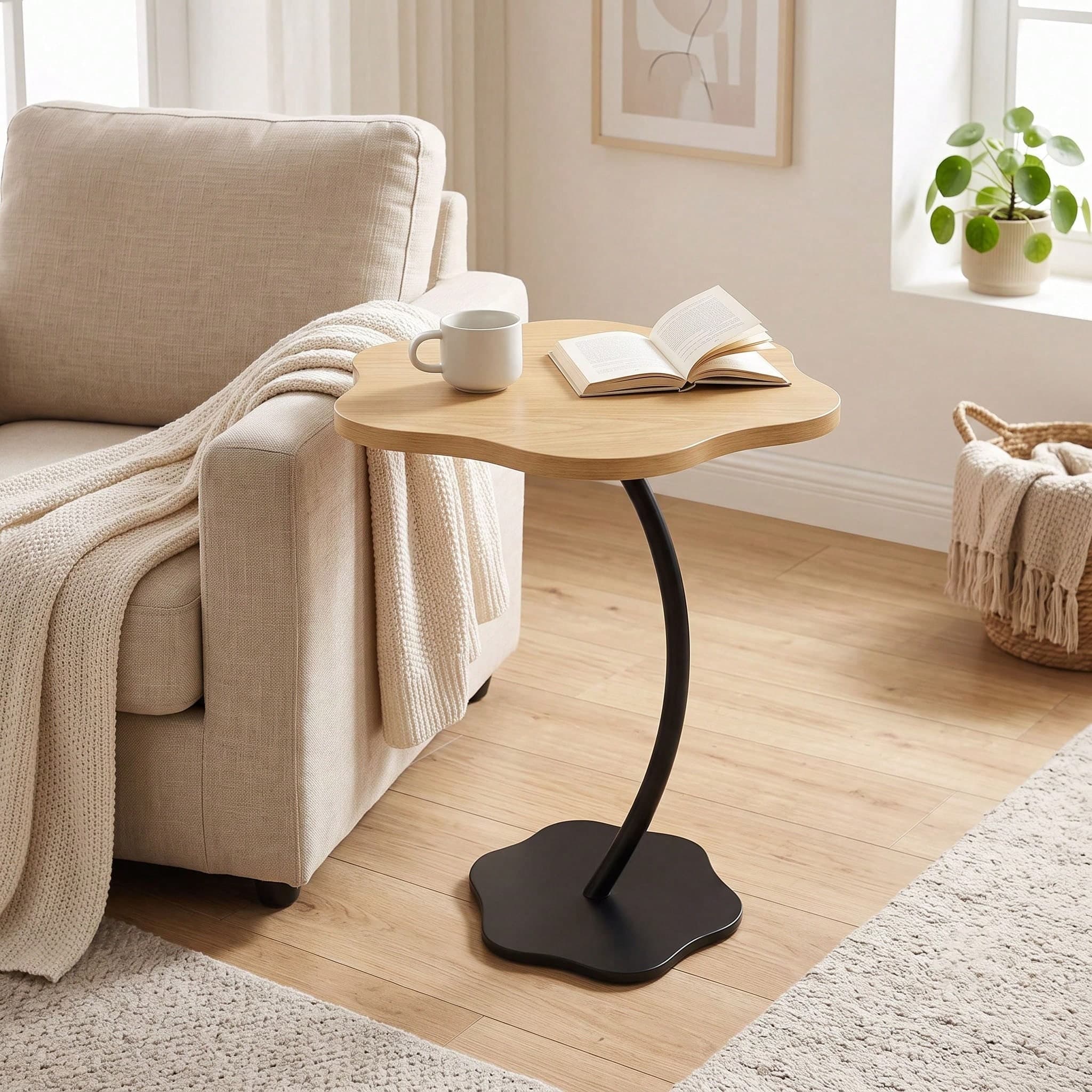 Tavolino rotondo da salotto semplice e moderno con struttura a forma di C, piccolo tavolo decorativo da caffè per spazi ridotti in soggiorno o camera