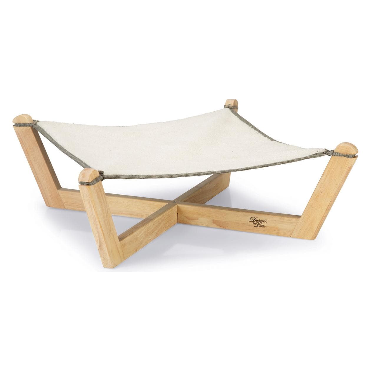 Designed by Lotte Gaia (Gatto), Cuccia per cani + cuccia per gatti