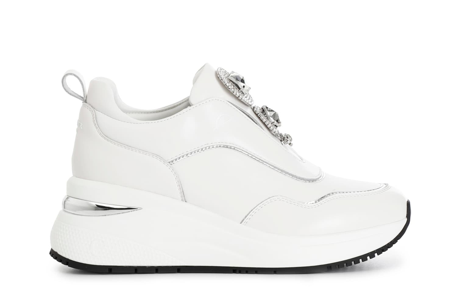 running slip-on con accessorio gioiello bianco