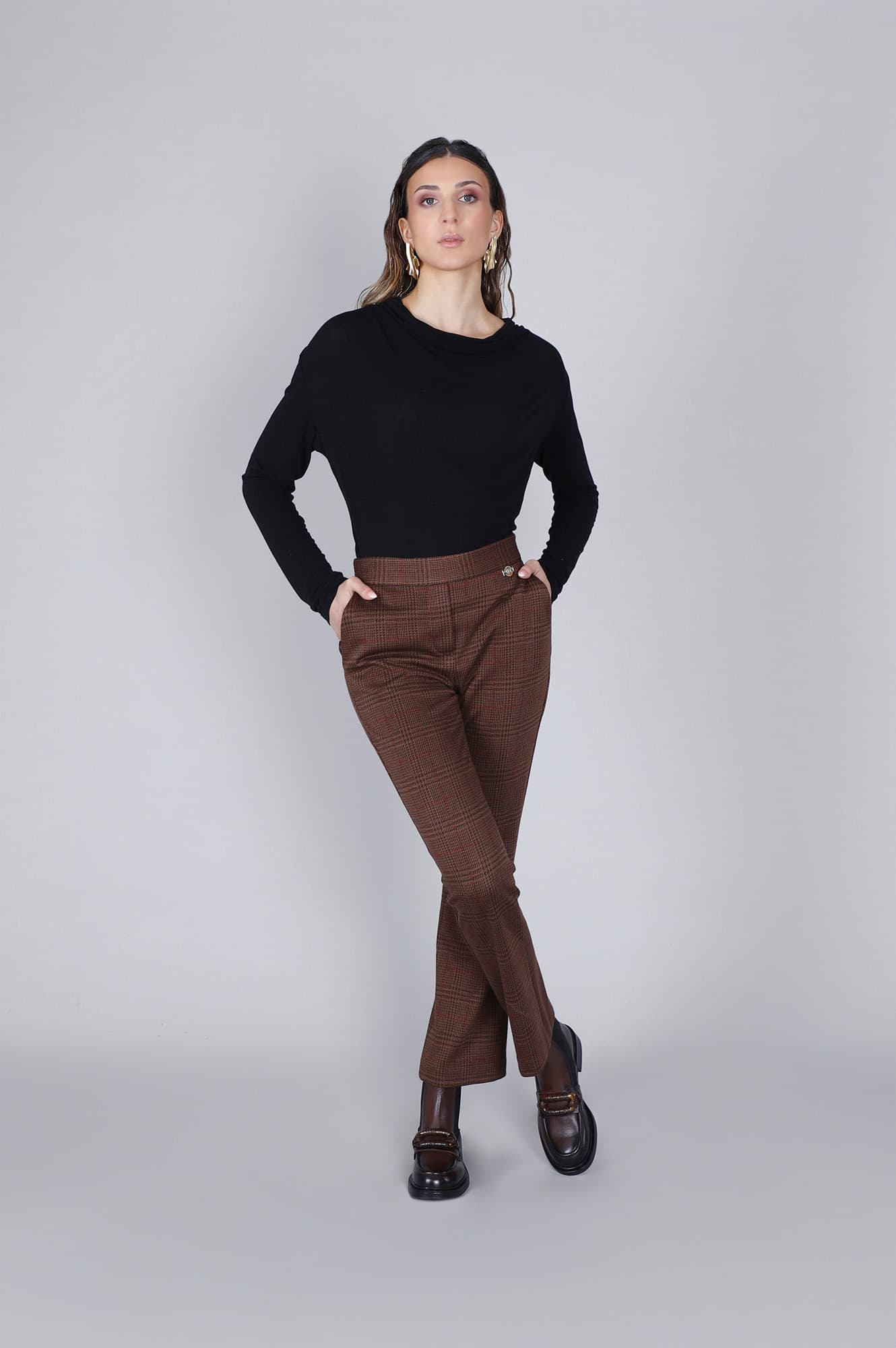pantaloni a zampa cropped tessuto jacquard check cioccolato 44
