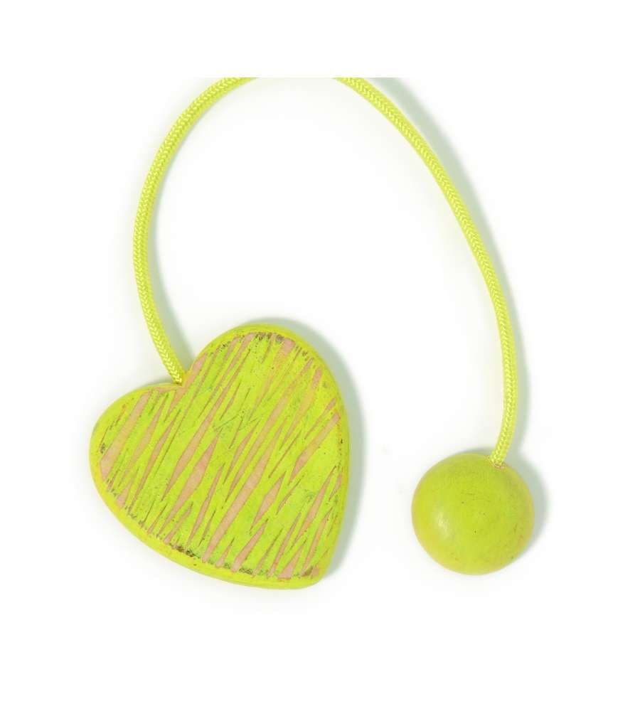 Calamita Cuore Legno Giallo (Con Corda)