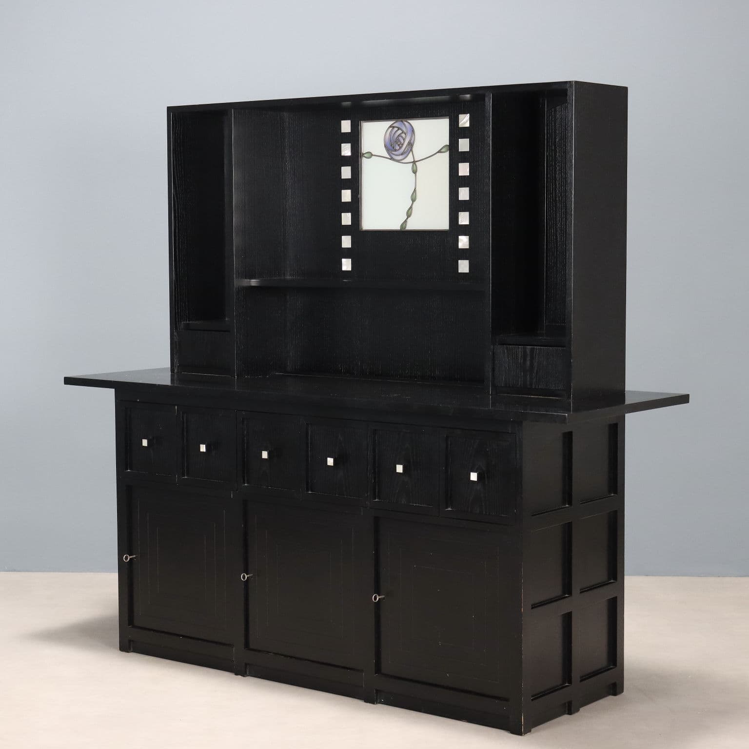 Mobile Credenza di Charles Rennie Mackintosh per Cassina - Anni 80 - Modernariato - Mobilio