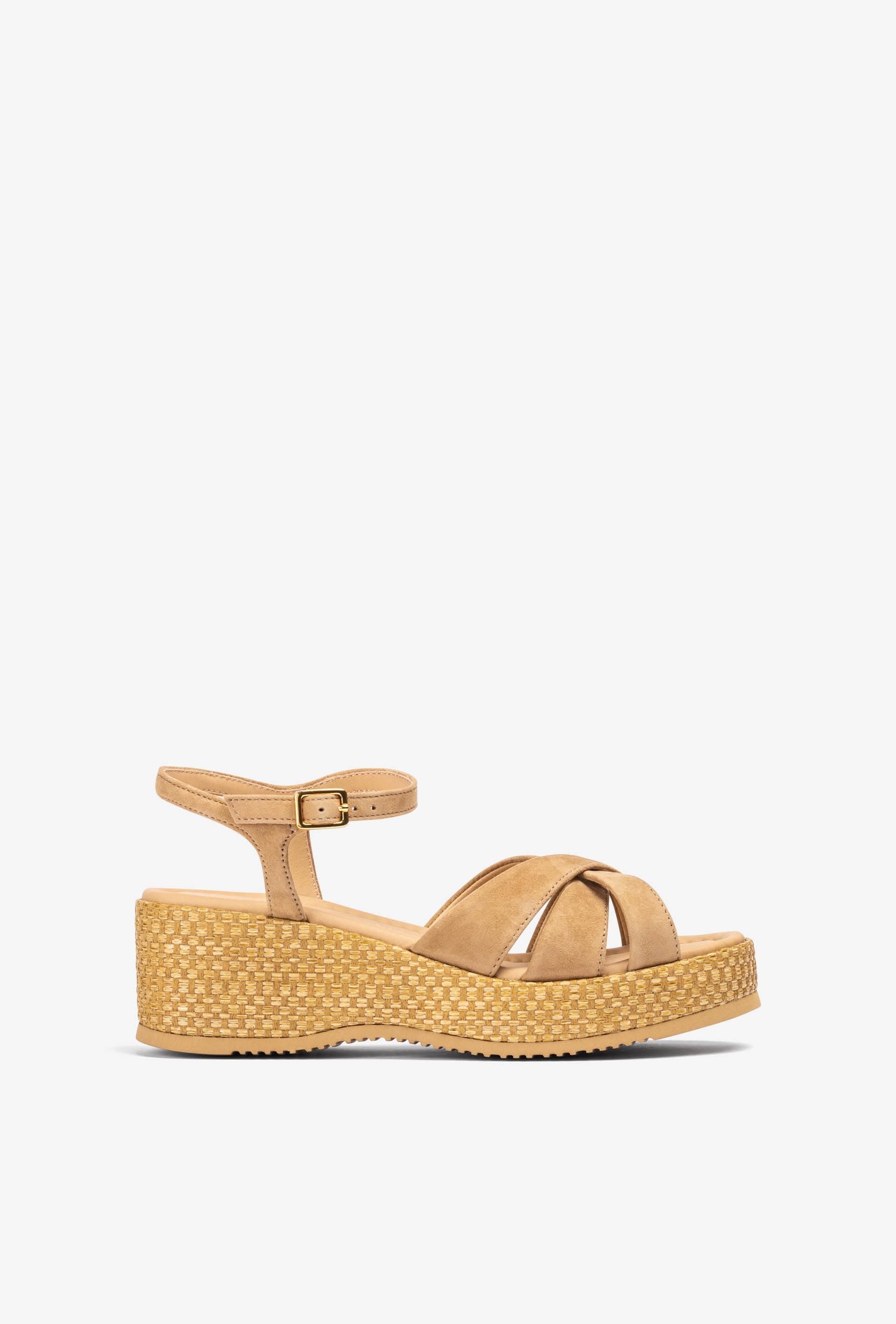 Bloksandalen van raffia