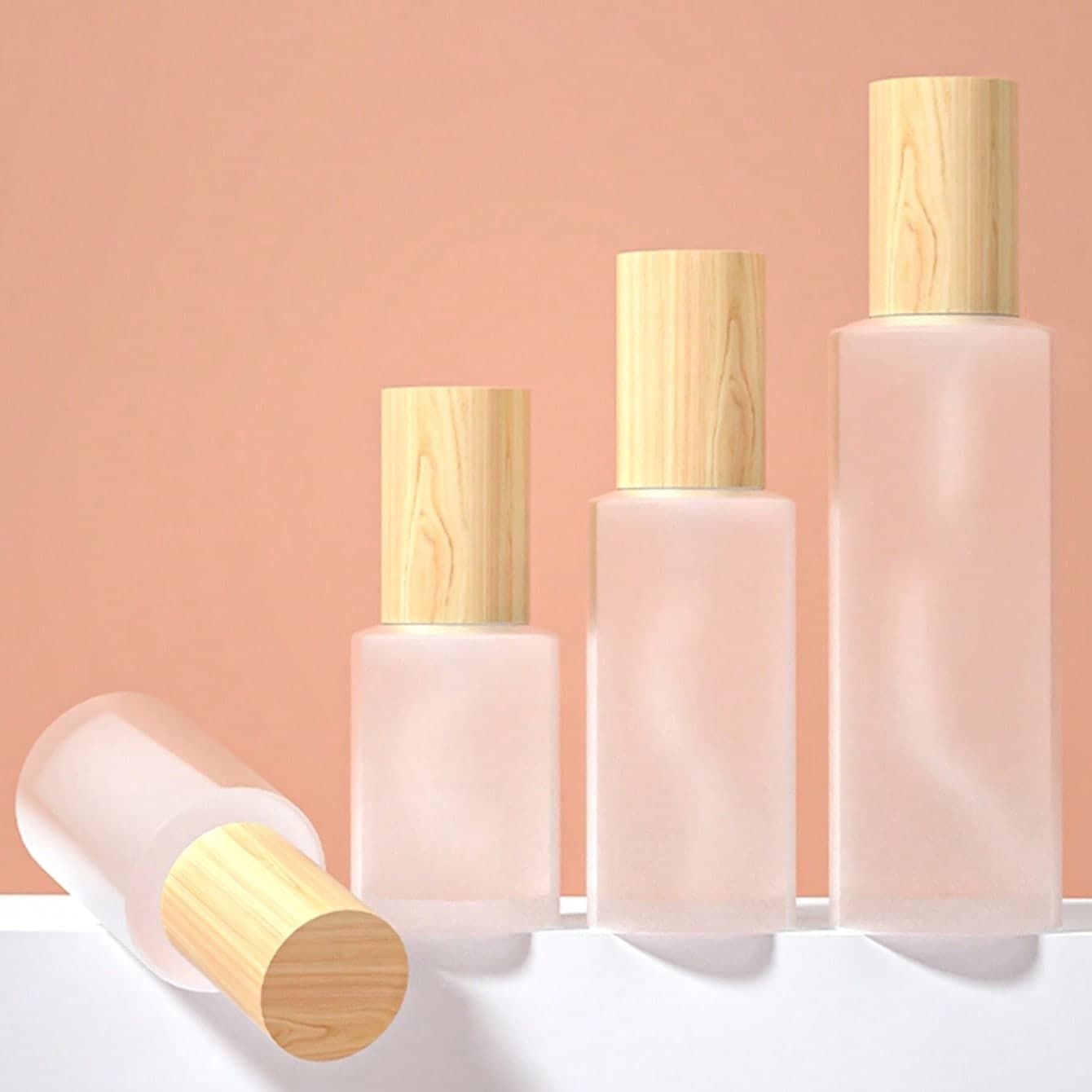 1 pezzo Bottiglia spray in vetro satinato vuota, contenitore per lozione cosmetica con tappo in legno, bottiglia da viaggio ricaricabile per profumo