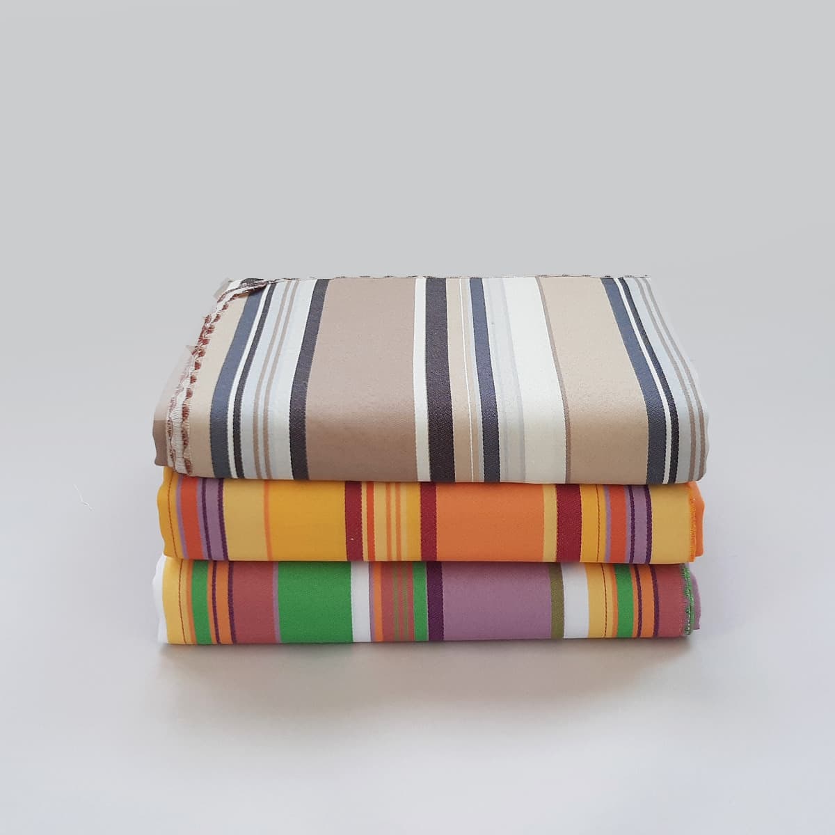 TROPICAL Tovaglie Antimacchia 140 x 140 Colorate Riga No Stiro
