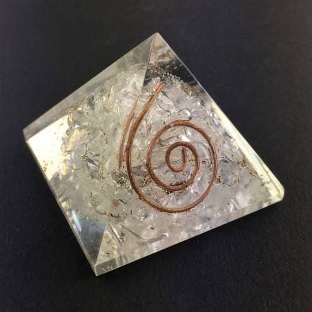 Orgonite piramide quarzo ialino orgonica energia collezionismo spirito