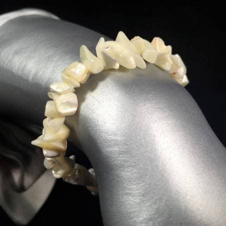 Bracciale in chips di madreperla braccialetto cristalloterapia cancro zodiaco a+