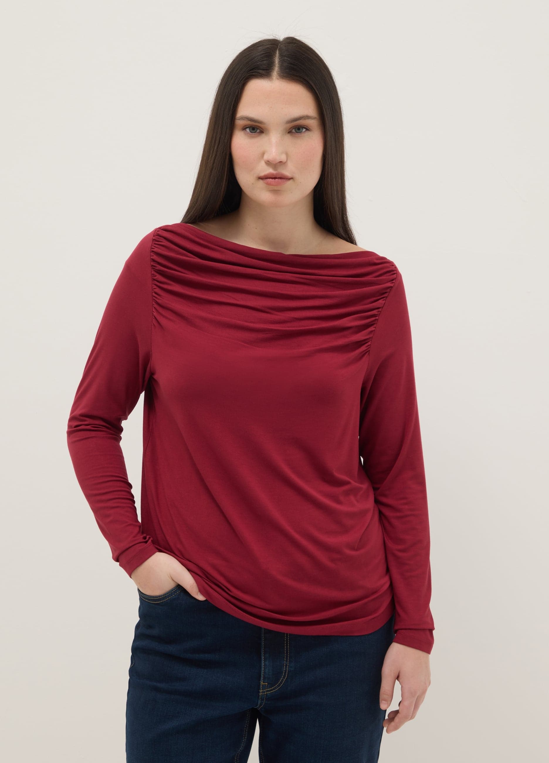MYA, Maglia Lunga In Viscosa Elasticizzata Rossa Regular Fit Con Collo A Barca, Donna, Rosso, Taglia: M